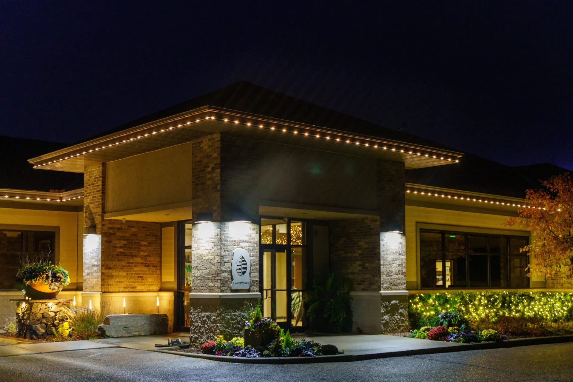 Permanent Roofline Lighting